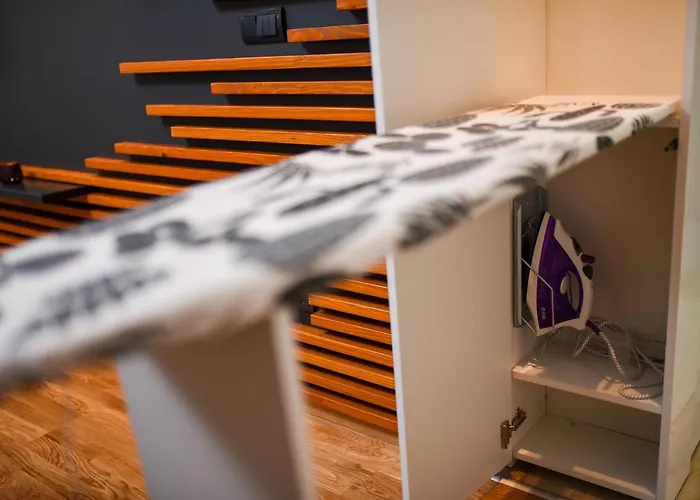 Pinevile 13 * 즐라티보